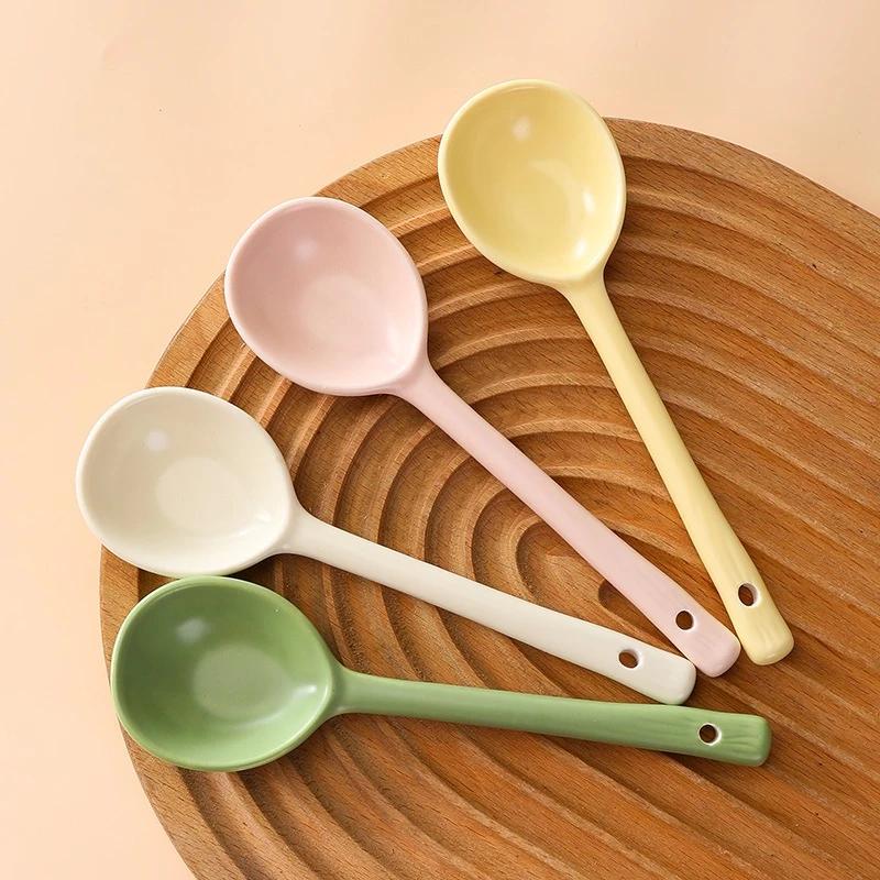 Muỗng sứ (vàng, xanh, trắng, hồng)