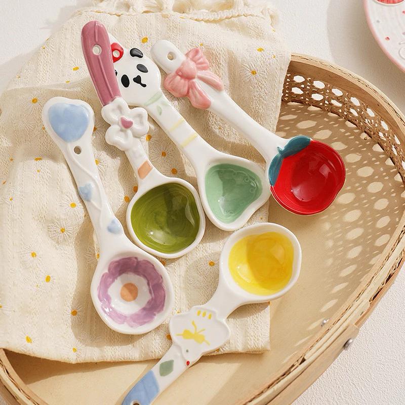 Thìa sứ họa tiết siêu xinh